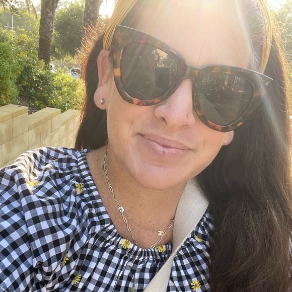 Meet your Posher, Vanessa - Picture 1 of 1